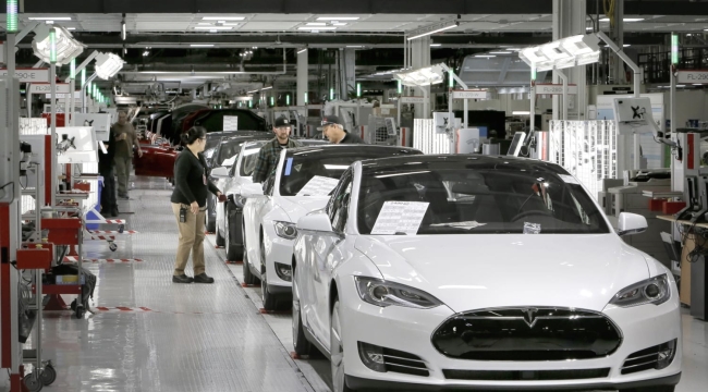 Reuters: "Tesla, çalışan sayısını %10 azaltacak"