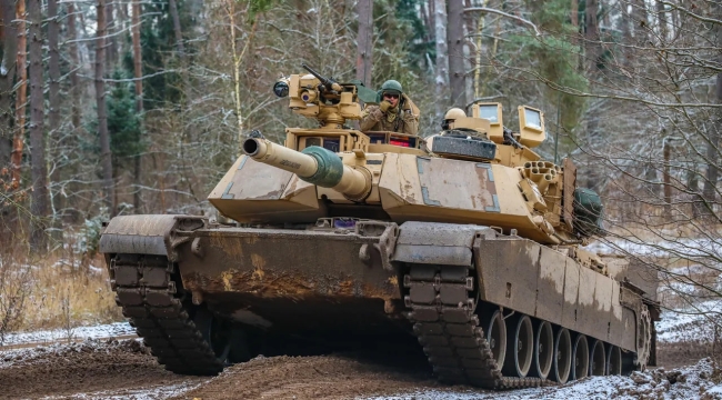 Ukrayna, Abrams tanklarını cephe hattından çekti