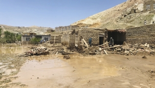 Afganistan'ı yine sel vurdu: En az 50 can kaybı