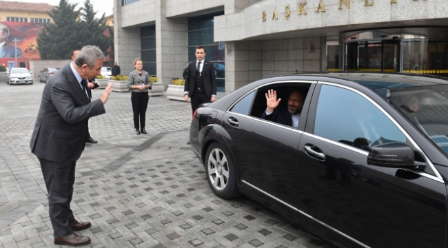 DİB, Audi A8 makam aracını iade ettiğini duyurdu
