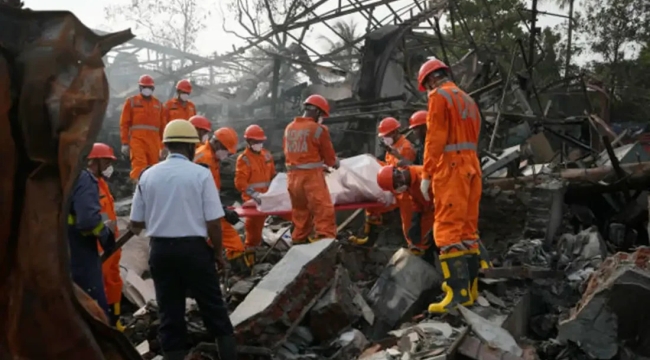 Hindistan'da bir fabrikada patlama: 9 kişi öldü
