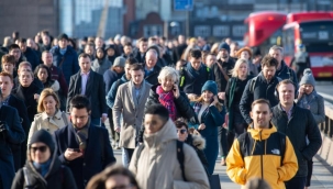 İngiltere'de perakende satışlar, Nisan'da düştü