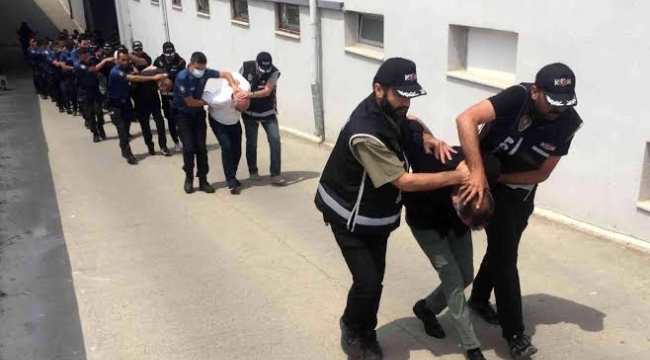 Adana'da 12 uyuşturucu çetesi çökertildi