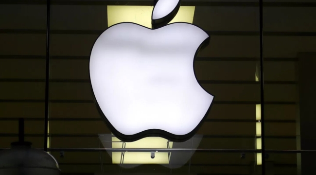 Apple, yeniden dünyanın en değerli şirketi oldu