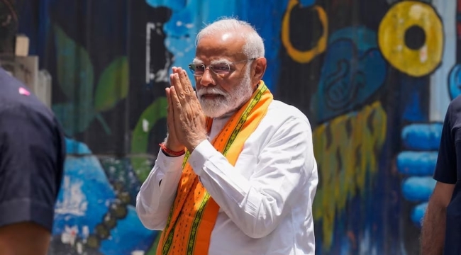 Hindistan'da Modi, 3. kez başbakan oldu