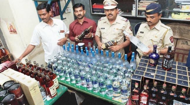 Hindistan'da sahte içki zehirlenmesi: 36 ölü