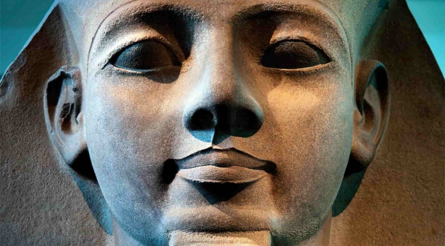  II. Ramses lahidinin bir parçası bulundu