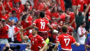 İtalya'yı 2-0 yenen İsviçre, çeyrek finalde