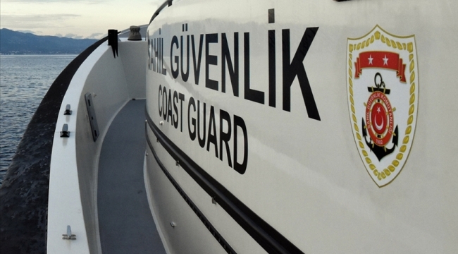 Karaburun açıklarında 40 kaçak yakalandı