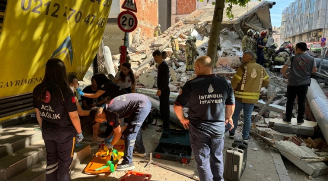 Küçükçekmece'de bina çöktü: 1 can kaybı