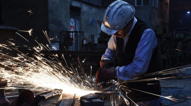 TÜİK'in iddiası: "Sanayi üretimi Nisan'da aylık %4 düştü"