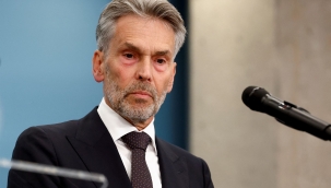 Hollanda'nın yeni başbakanı Dick Schoof oldu