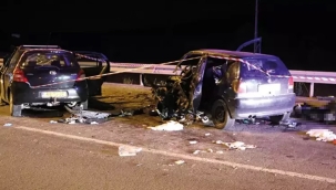 Kayseri'de iki otomobil çarpıştı: 2 ölü, 4 yaralı