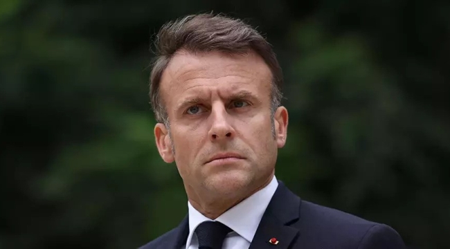 Macron: "İsrailli bakan içişlerimize karışıyor"