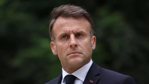 Macron: "İsrailli bakan içişlerimize karışıyor"