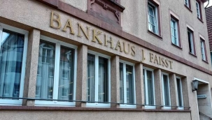 Yapı Kredi, Almanya'nın BHF Bankası'nı satın aldı