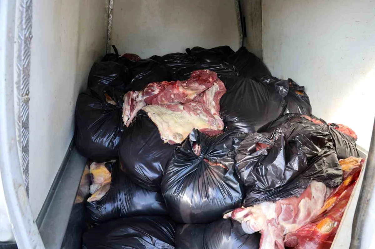 Adana'da 1,5 ton at ve eşek eti ele geçirildi