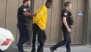 Rapçi Travis Scott, Paris'te gözaltına alındı