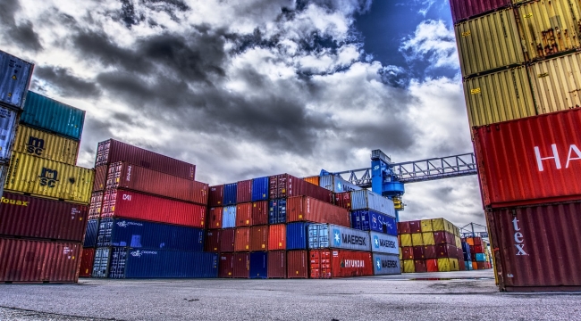 Türkiye'nin dış ticaret açığı %32,5 azaldı