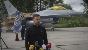 Zelenski: "Batı'dan ilk F-16'ları teslim aldık"