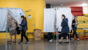 Araştırma: Avrupa'da demokrasi zayıflıyor