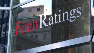 Fitch, Türkiye'nin kredi notunu BB-'ye yükseltti