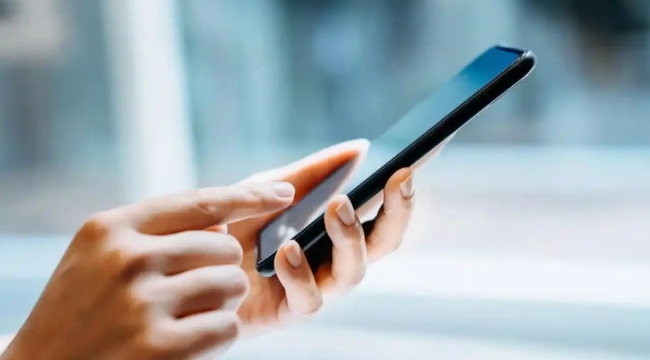 GSM operatörleri, tarifelerine fahiş zam yaptı