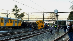 Güney Afrika'da tren raydan çıktı: 25 yaralı