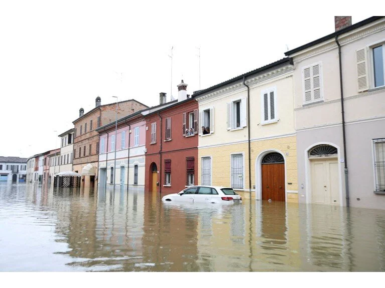 İtalya'nın kuzeyinde sel: Bin kişi tahliye edildi