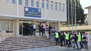 Mersin merkezli 9 ilde kaçak kumaş operasyonu