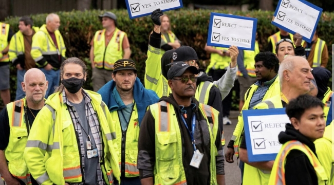 Zammı yetersiz gören Boeing işçileri grevde