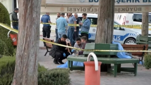 Adana'da mezarlıkta 1 anne ve 2 kızı öldürüldü