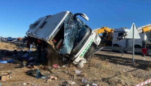 Aksaray'da yolcu otobüsü devrildi: 6 ölü, 34 yaralı