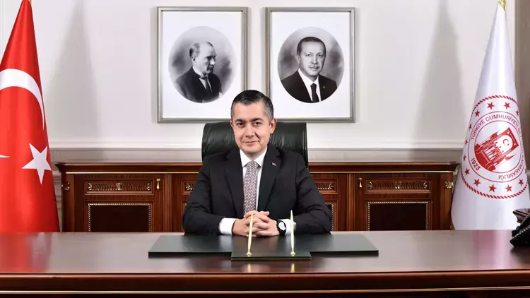 Esenyurt'a Can Aksoy kayyum olarak atandı