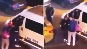 Esenyurt'ta taksici, servis şoförüne saldırdı