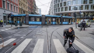 Oslo'da ''elim'' olay: Tramvay raydan çıktı, 4 yaralı