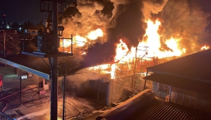 Sakarya'da kauçuk fabrikasında yangın