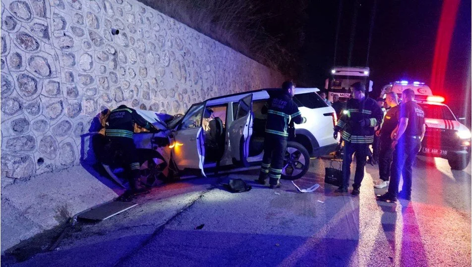Tekirdağ'da trafik kazası: 1'i prof. 2 doktor öldü