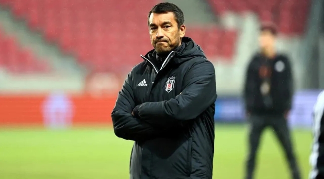 Beşiktaş, Van Bronckhorst ile yollarını ayırdı