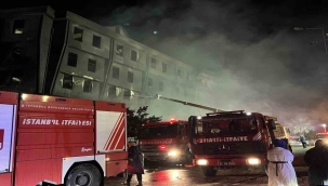 Beylikdüzü'nde 6 katlı fabrikada yangın