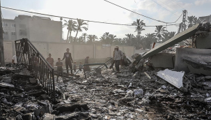 Endonezya'da fabrika yangını: 8 ölü, 3 yaralı