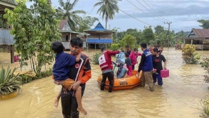 Endonezya'da sel ve heyelan: 16 can kaybı