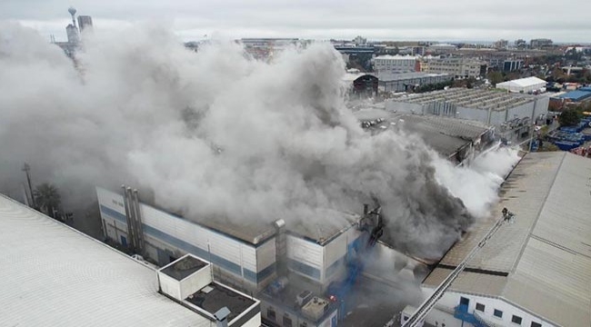 Esenyurt'ta fabrika yangını