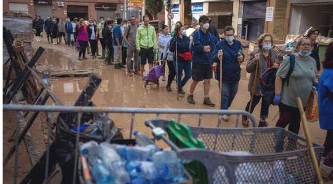 İspanya'da sel bölgesine 10,6 milyar €'luk yardım