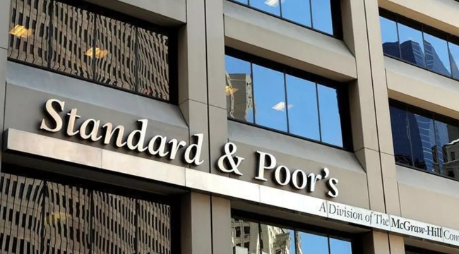 S&P, Türkiye'nin kredi notunu BB-'ye yükseltti