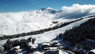 Uludağ'da kar kalınlığı 10 santimetreyi geçti