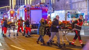 Almanya'da Noel pazarına araçlı saldırı: 5 ölü