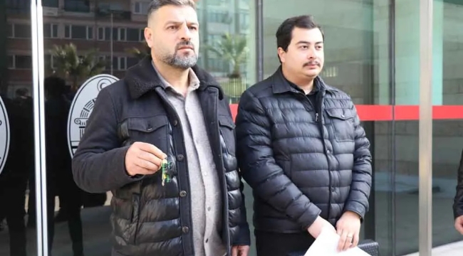 Denizlispor, kulüp anahtarını belediyeye bıraktı