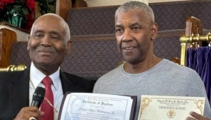 Denzel Washington papazlık ruhsatı aldı