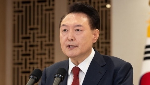 Güney Kore Devlet Başkanı görevden azledildi